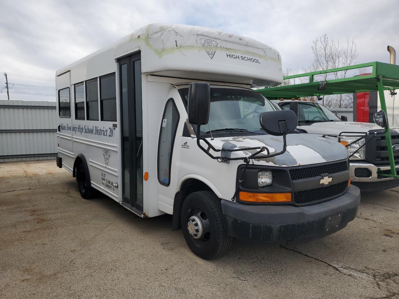 2009 Chevrolet Express G3500 للبيع في Elgin، IL - Top/Roof