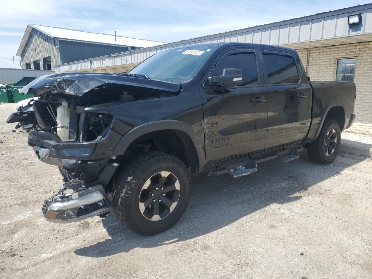 2019 Ram 1500 Rebel zu verkaufen in Franklin, WI - Front End