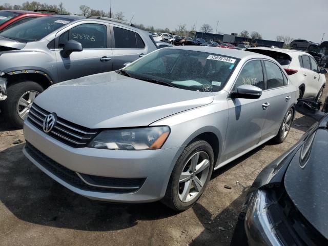 Седаны VOLKSWAGEN PASSAT 2014 Серебристый