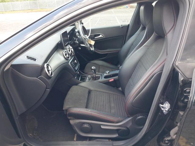 2019 MERCEDES BENZ CLA 180 AM