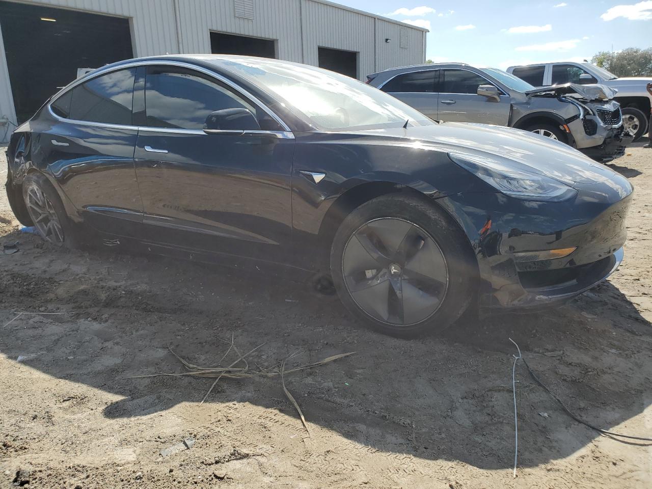 TESLA MODEL 3 2020 VIN 5YJ3E1EAXLF796655 фото 4
