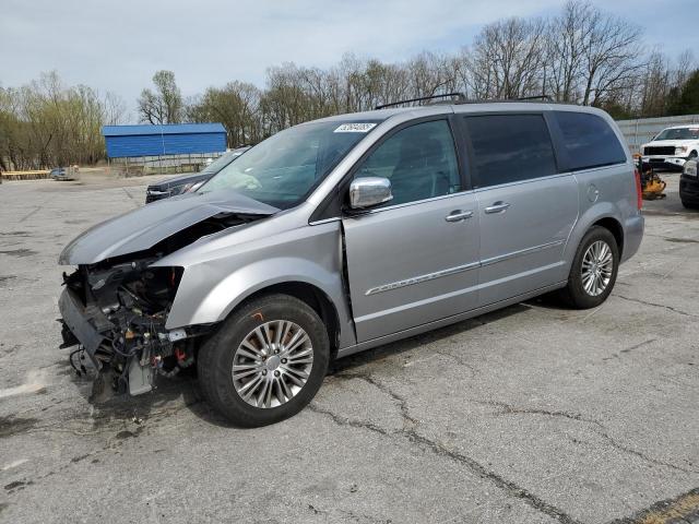 2014 Chrysler Town & Country Touring L