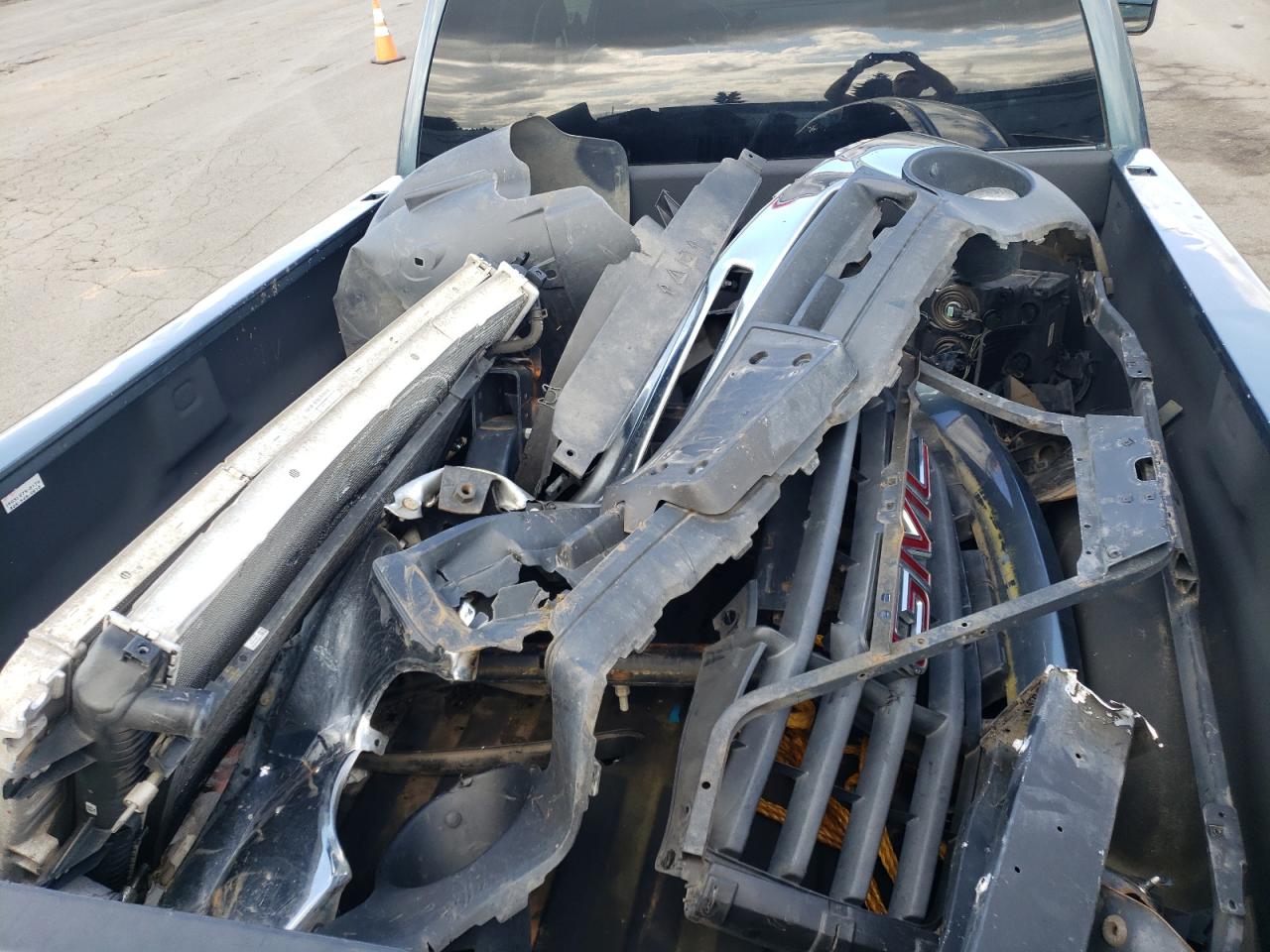 2008 GMC Sierra K2500 Heavy Duty VIN: 1GTHK23688F104186 Lot: 53106495