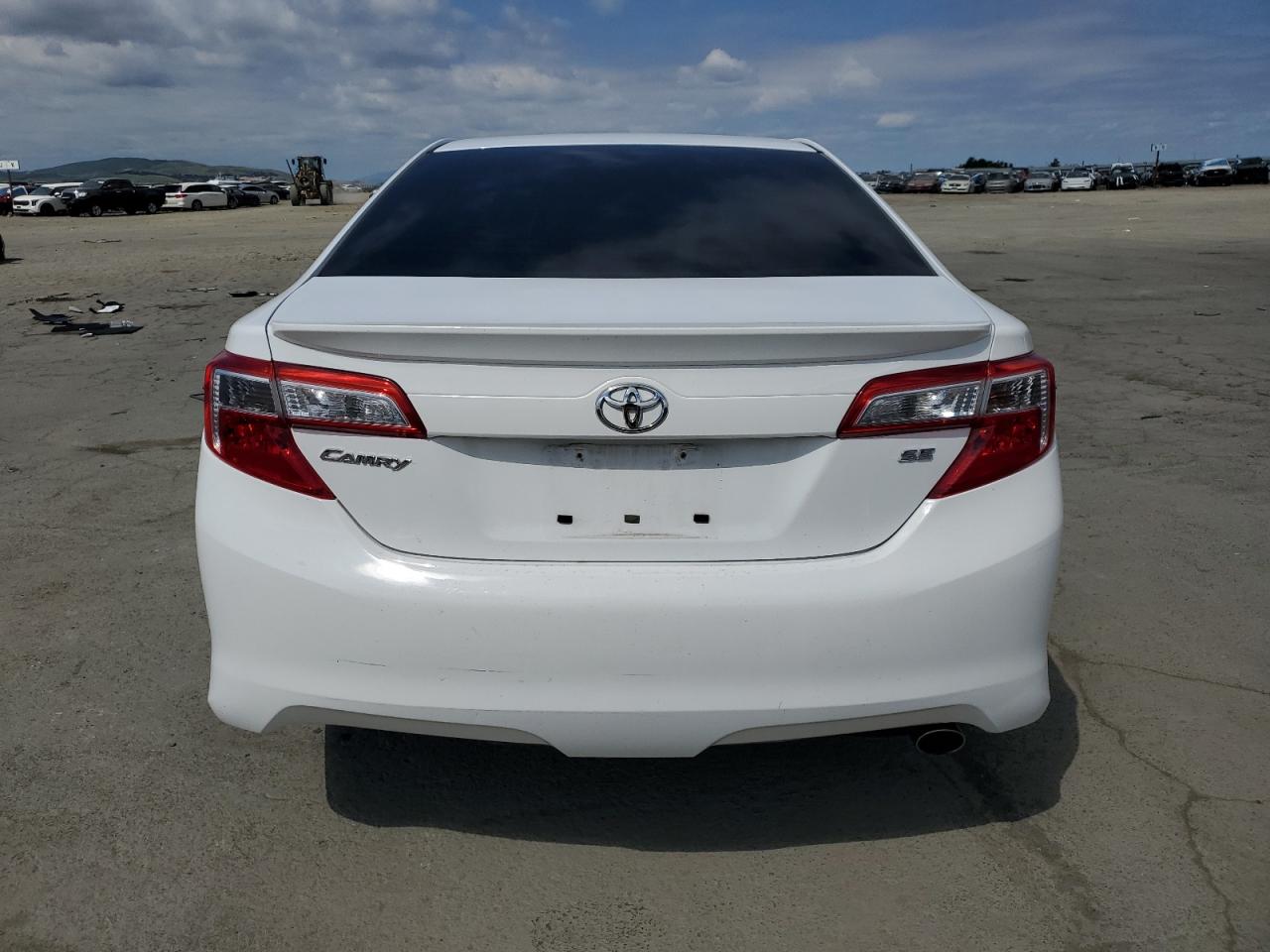 2014 Toyota Camry L VIN: 4T1BF1FKXEU342105 Lot: 53660775