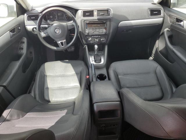  VOLKSWAGEN JETTA 2012 Серебристый