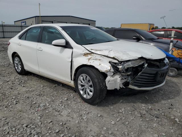 Седаны TOYOTA CAMRY 2015 Белый