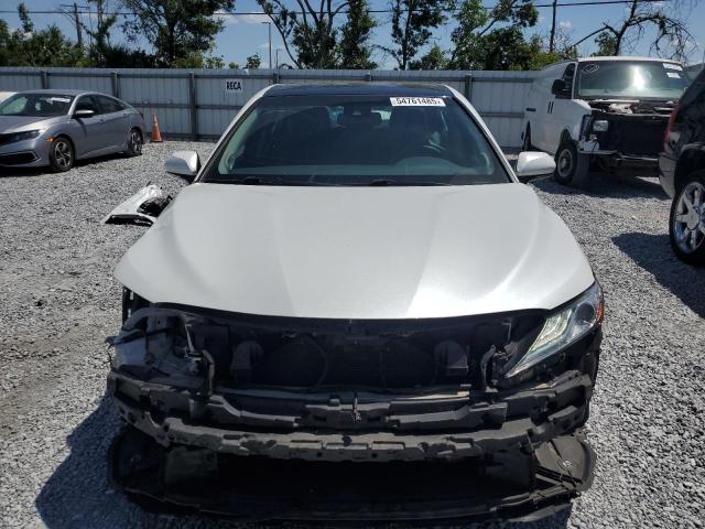  TOYOTA CAMRY 2018 Biały
