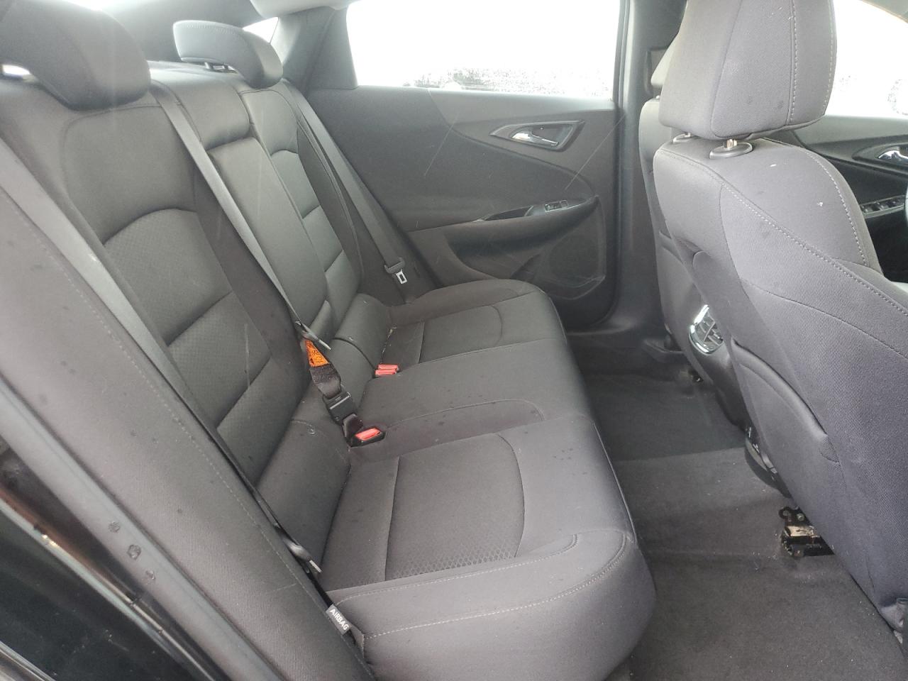 1G1ZE5ST5GF205892 CHEVROLET MALIBU 2016