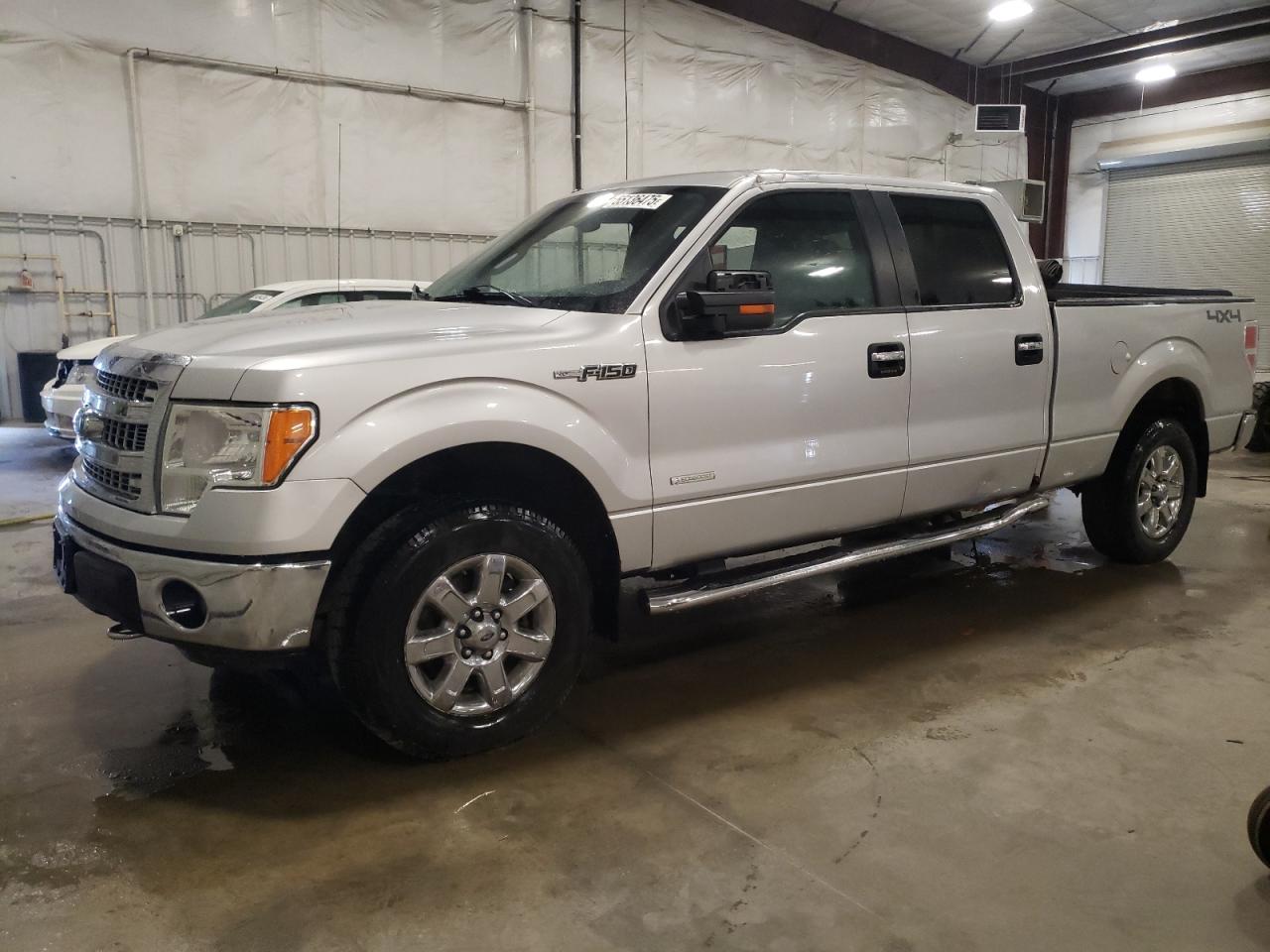 2013 Ford F150 Supercrew продається в Avon, MN - Side