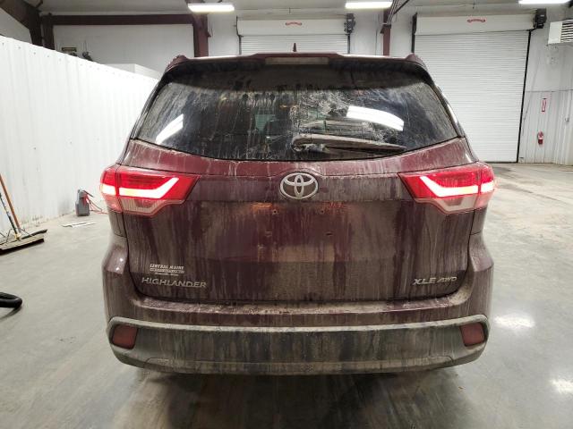  TOYOTA HIGHLANDER 2017 Бордовий