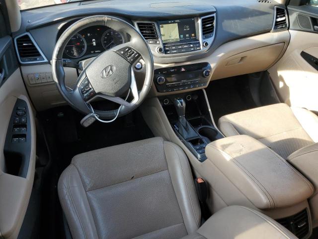 Parquets HYUNDAI TUCSON 2016 Czerwony