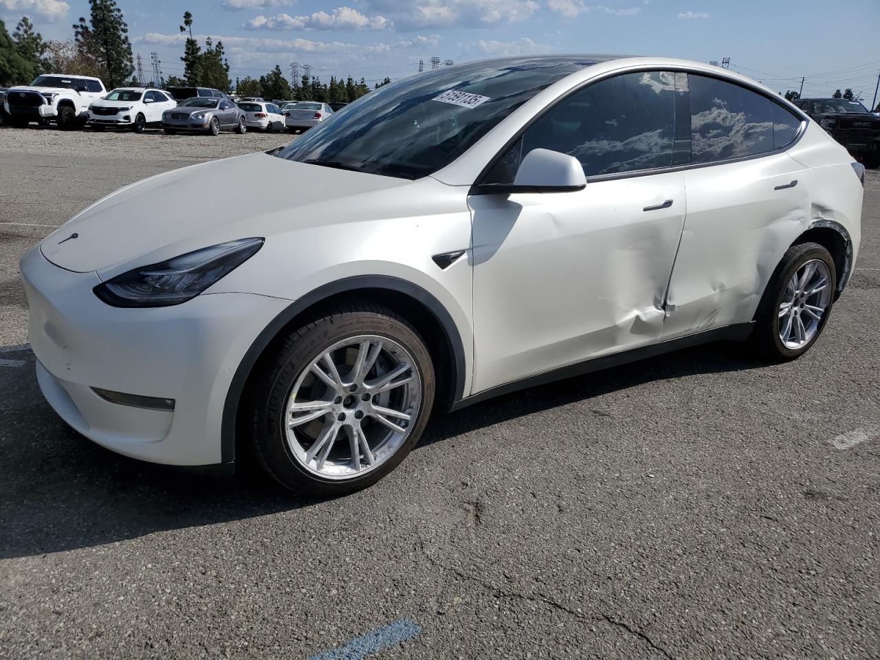 2022 Tesla Model Y للبيع في Rancho Cucamonga، CA - Side