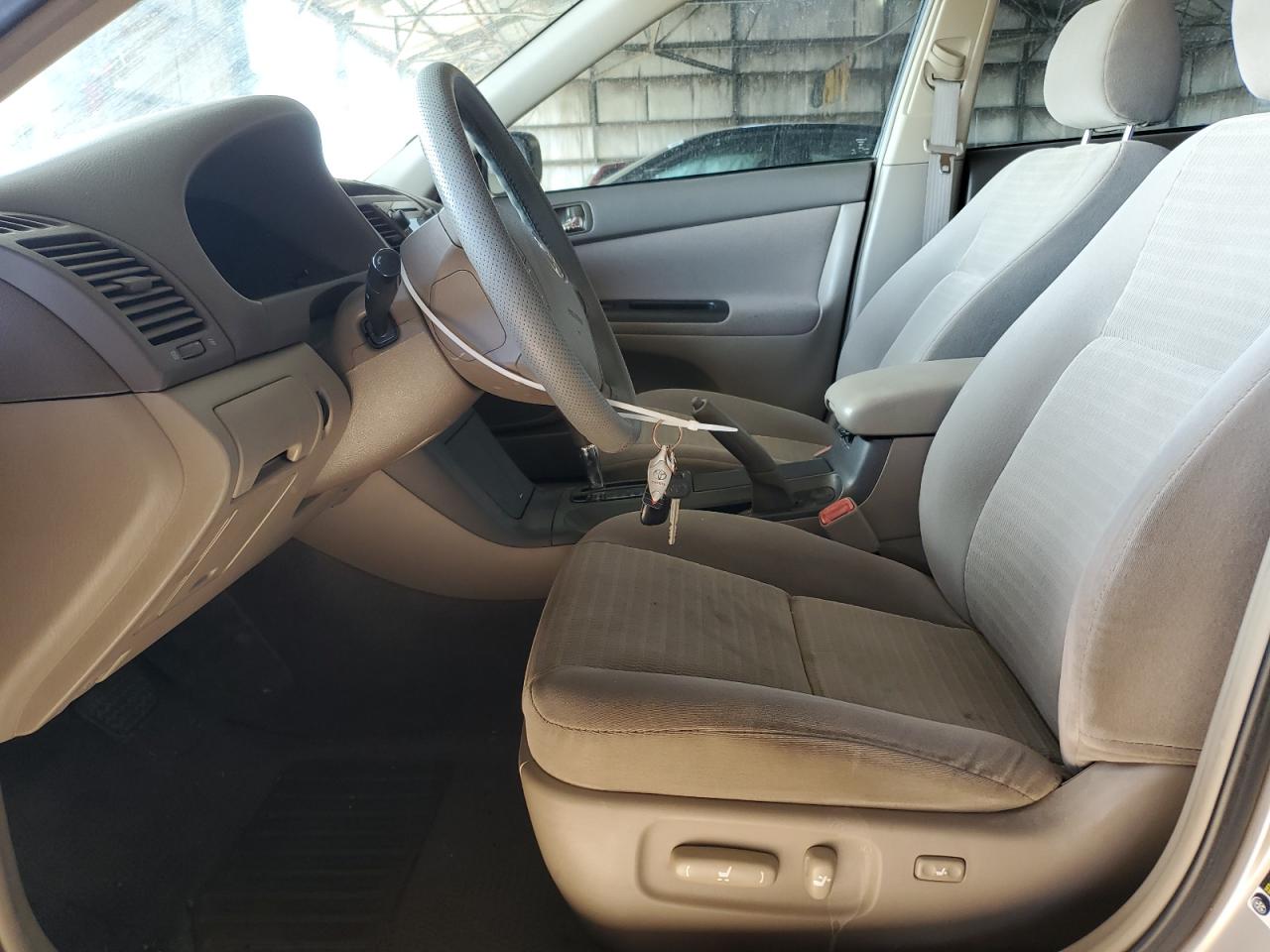 2005 Toyota Camry Le VIN: 4T1BE32KX5U959329 Lot: 51648925