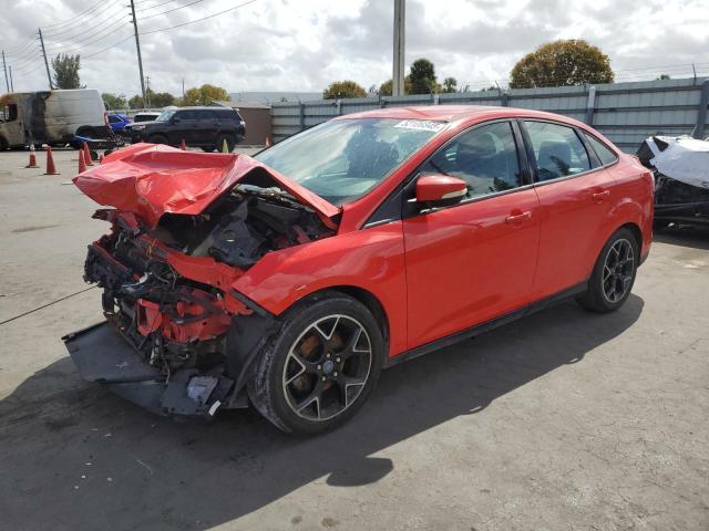 Sedans FORD FOCUS 2013 Czerwony