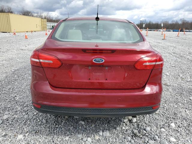 Sedans FORD FOCUS 2015 Red