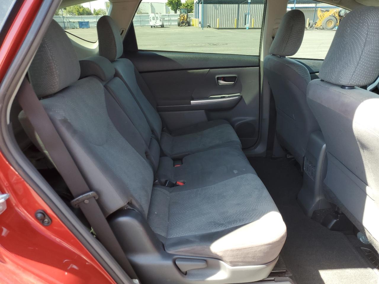 JTDZN3EUXD3218635 2013 Toyota Prius V