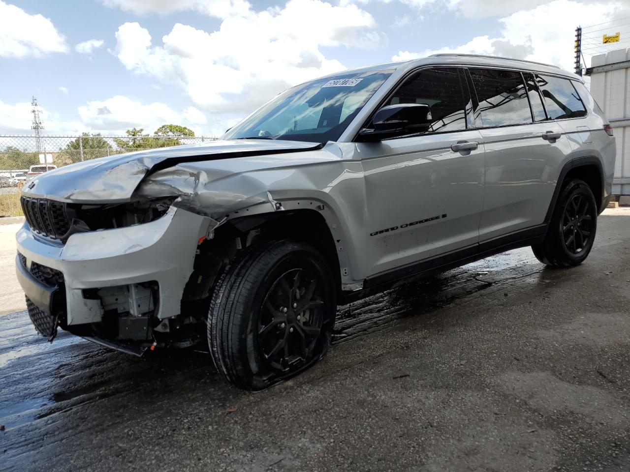 Orlando, FL에서 판매 중인 2024 Jeep Grand Cherokee L Laredo - Front End
