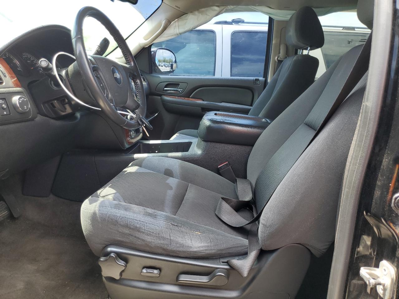 2009 Chevrolet Tahoe - Image 7