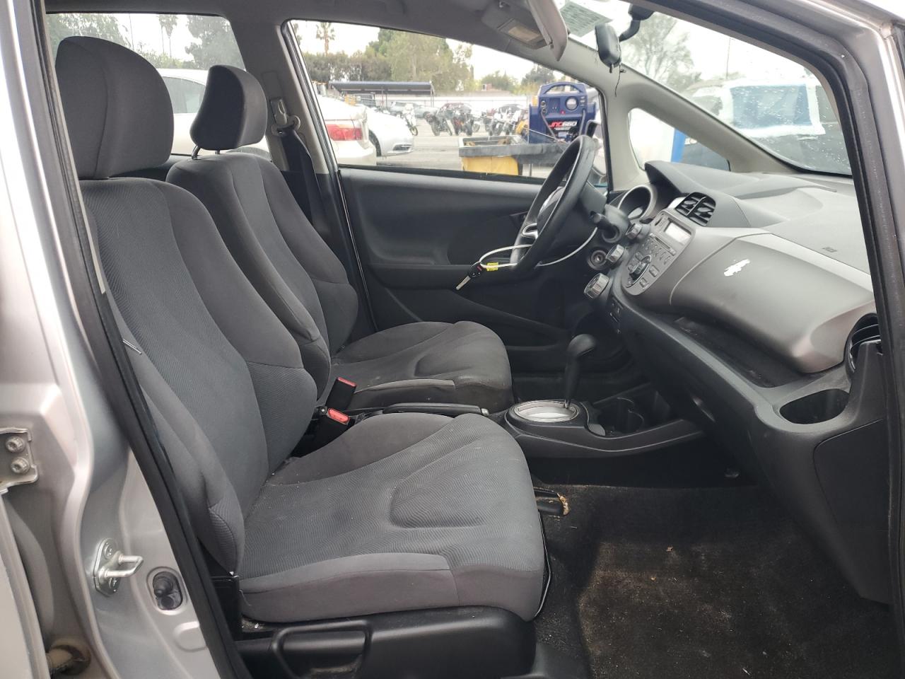 2013 Honda Fit VIN: JHMGE8H39DC041808 Lot: 52563975