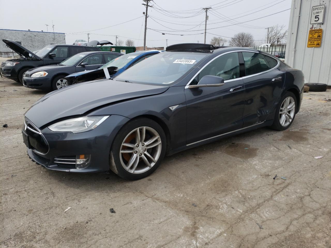 Chicago Heights, IL에서 판매 중인 2015 Tesla Model S - All Over