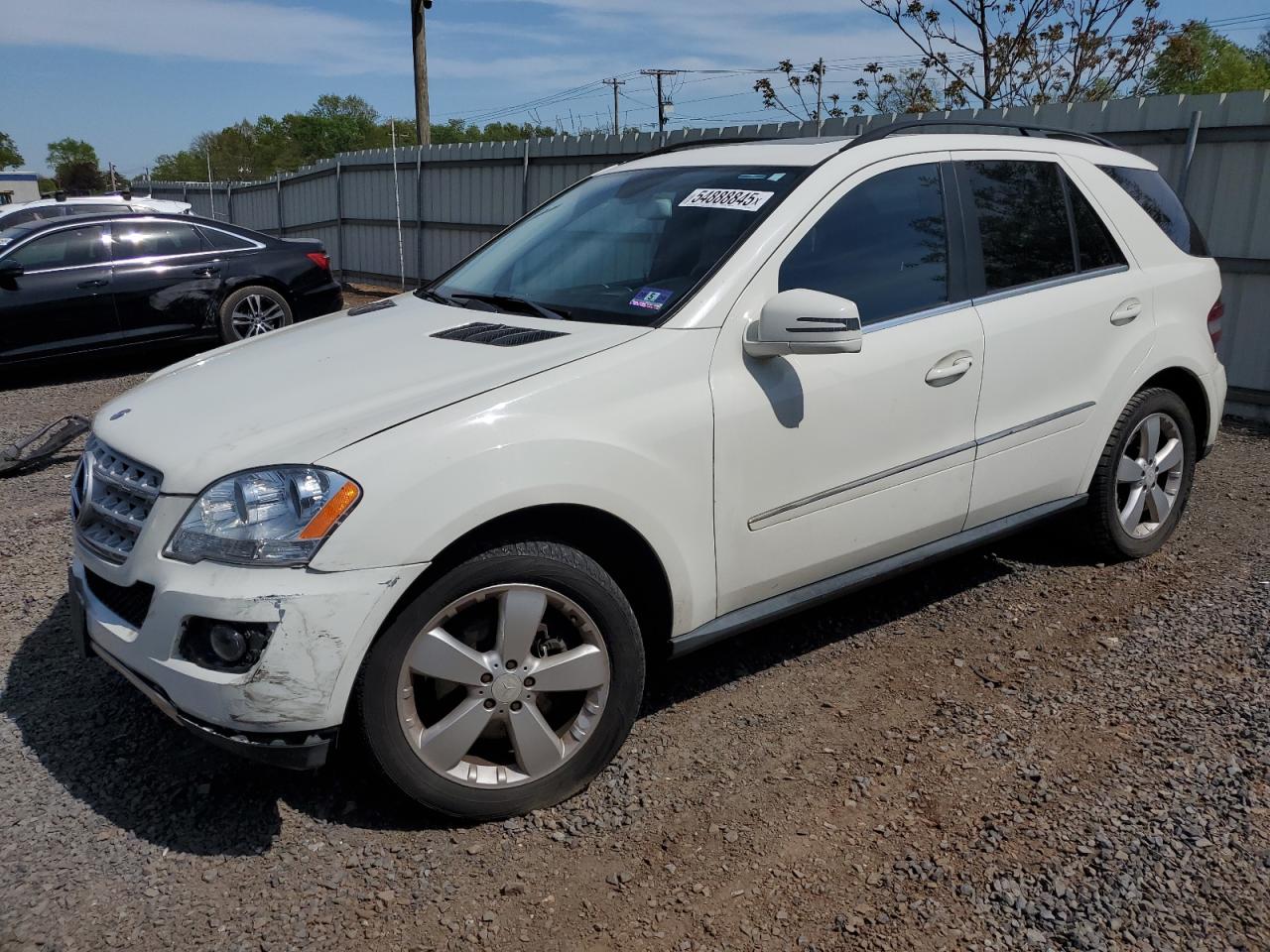 2011 Mercedes-Benz Ml 350 4Matic for Sale in Hillsborough, NJ - Front End