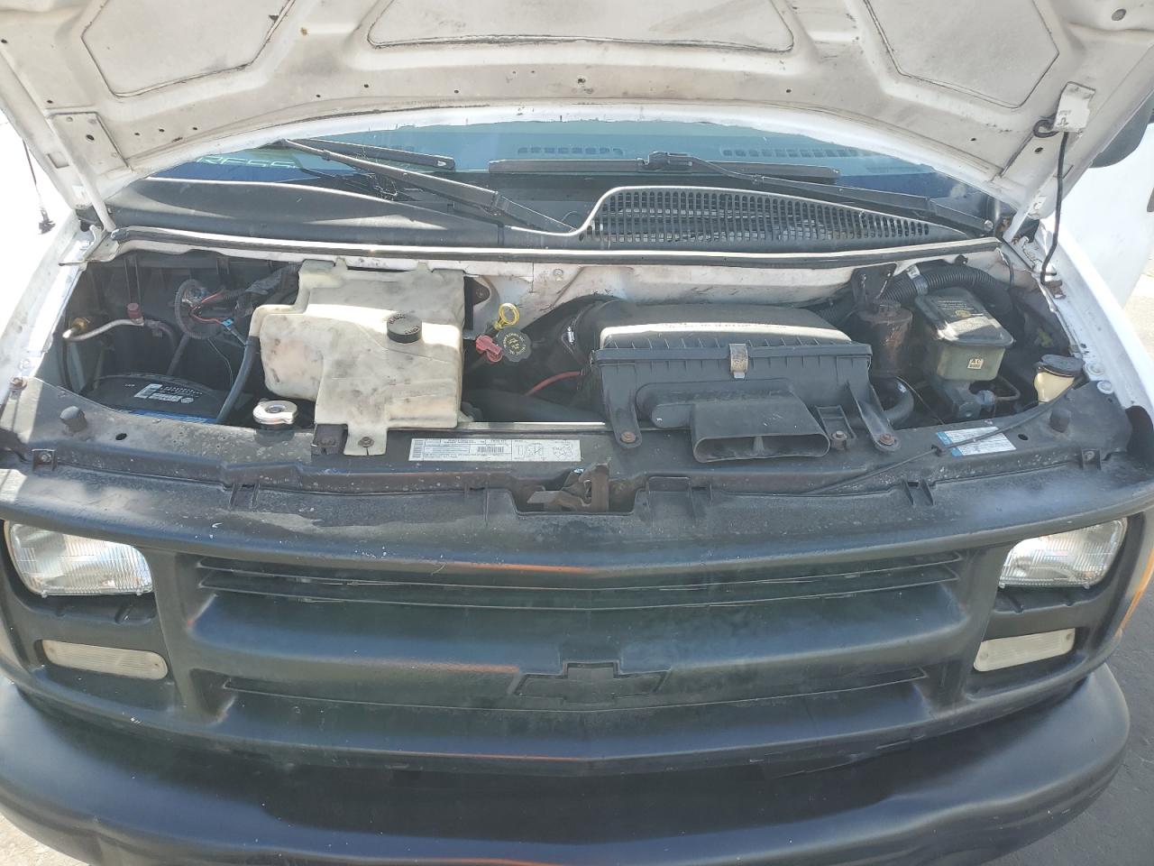 2000 Chevrolet Express G1500 VIN: 1GCFG15W9Y1212586 Lot: 51750725