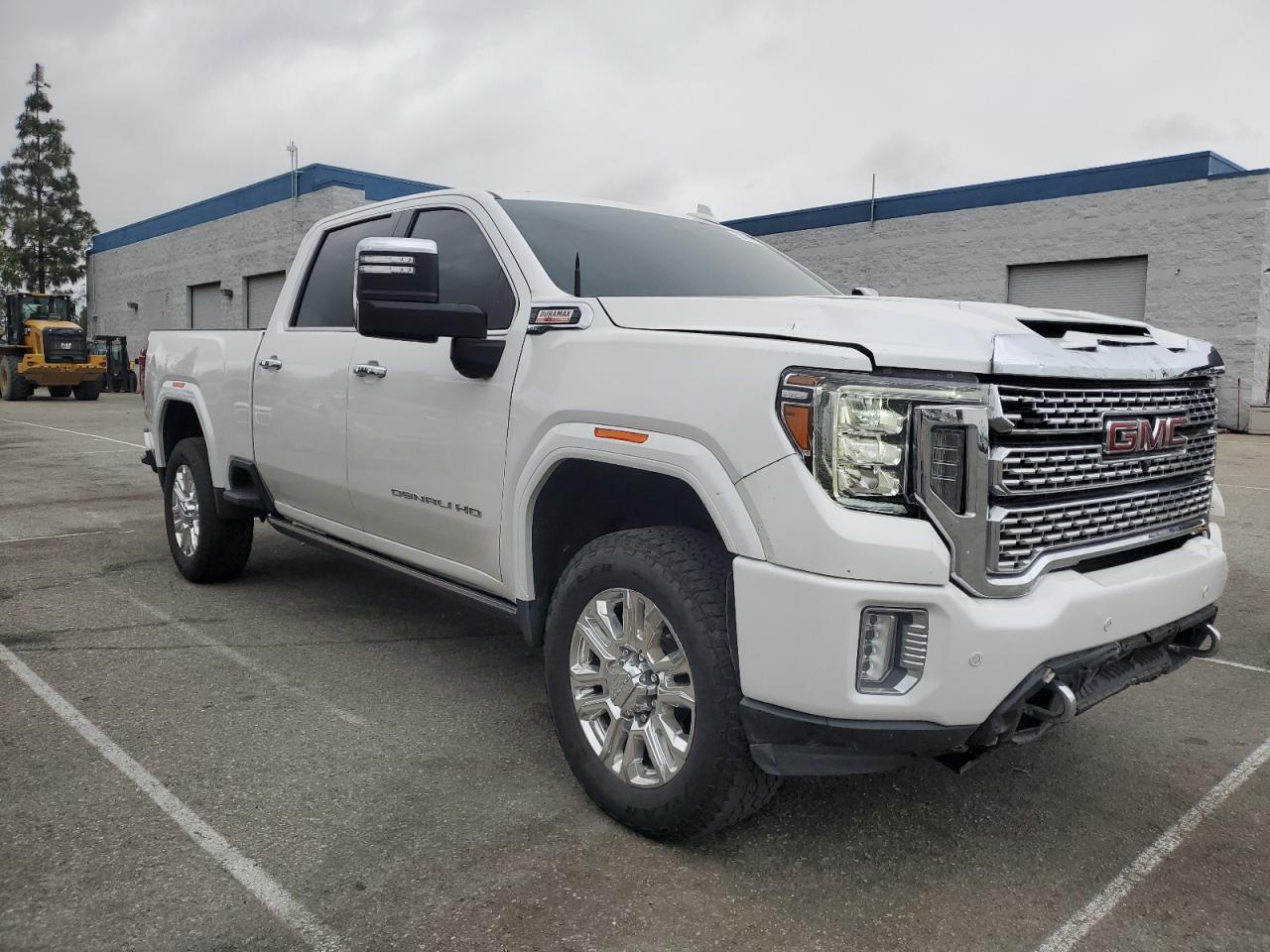 2022 GMC Sierra - Image 4