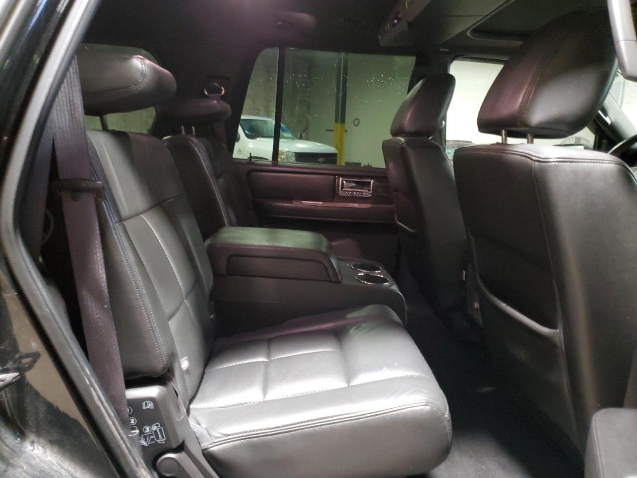 2010 Lincoln Navigator VIN: 5LMJJ2J51AEJ02332 Lot: 49774765