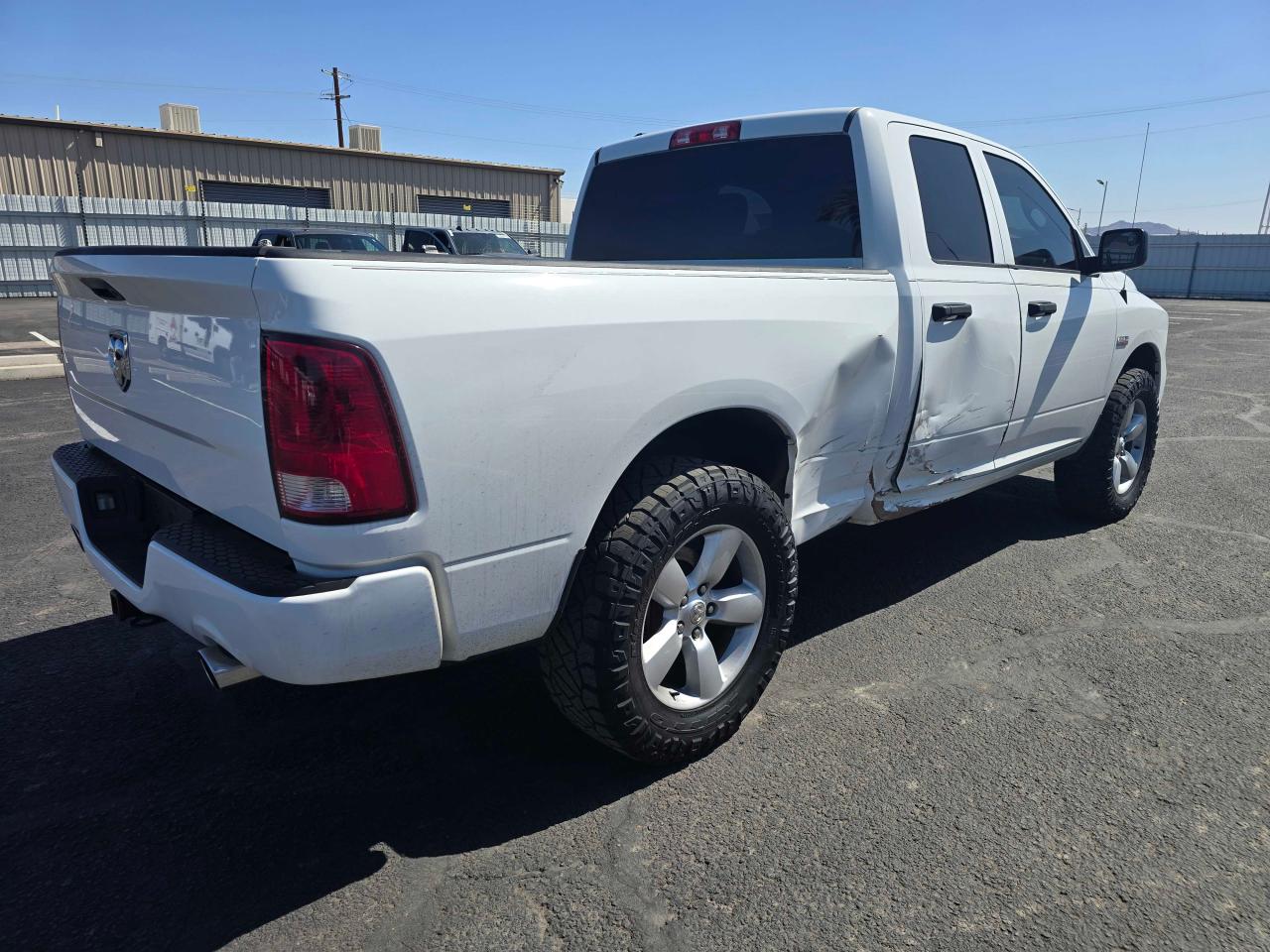 2014 RAM 1500 - Image 4