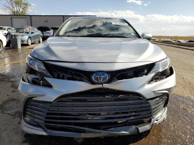 TOYOTA CAMRY 2022 Серебристый