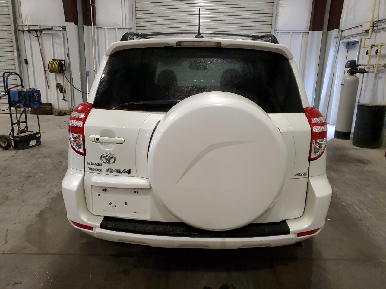 JTMDK4DV5AD016035 2010 Toyota Rav4 Limited