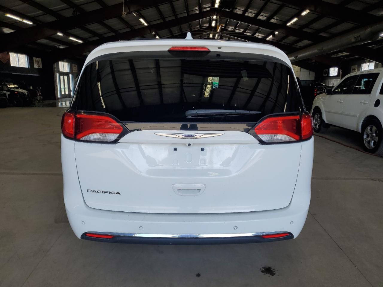 2019 Chrysler Pacifica Touring L VIN: 2C4RC1BGXKR666001 Lot: 54199865