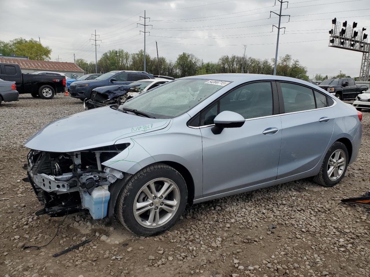 2017 Chevrolet Cruze Lt for Sale in Columbus, OH - Front End