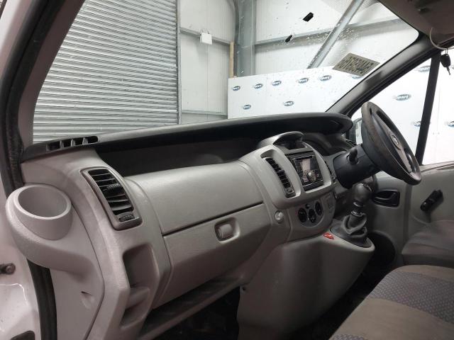 2008 VAUXHALL VIVARO 270