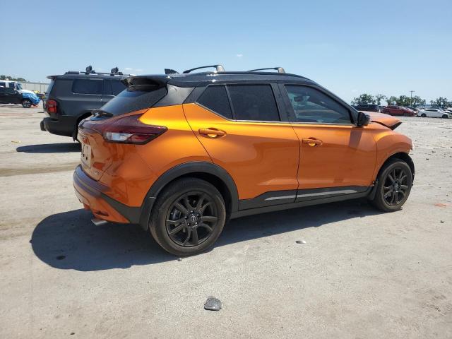  NISSAN KICKS 2024 Pomarańczowy