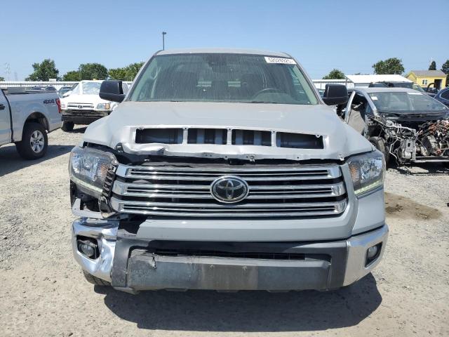  TOYOTA TUNDRA 2021 Серебристый