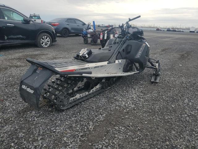 2019 SKIDOO GRAND TOUR