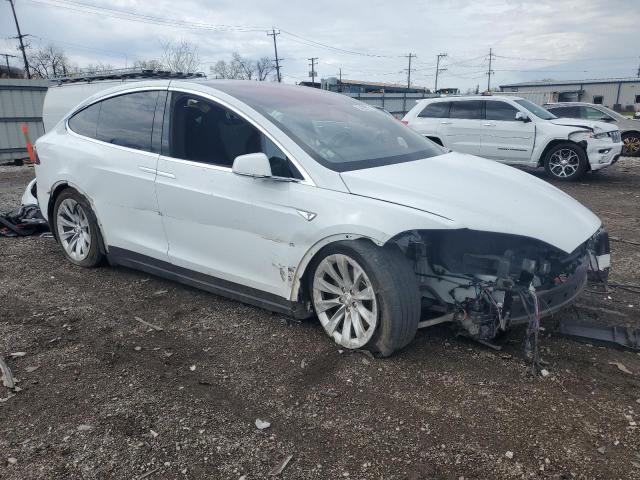 Паркетники TESLA MODEL X 2016 Білий