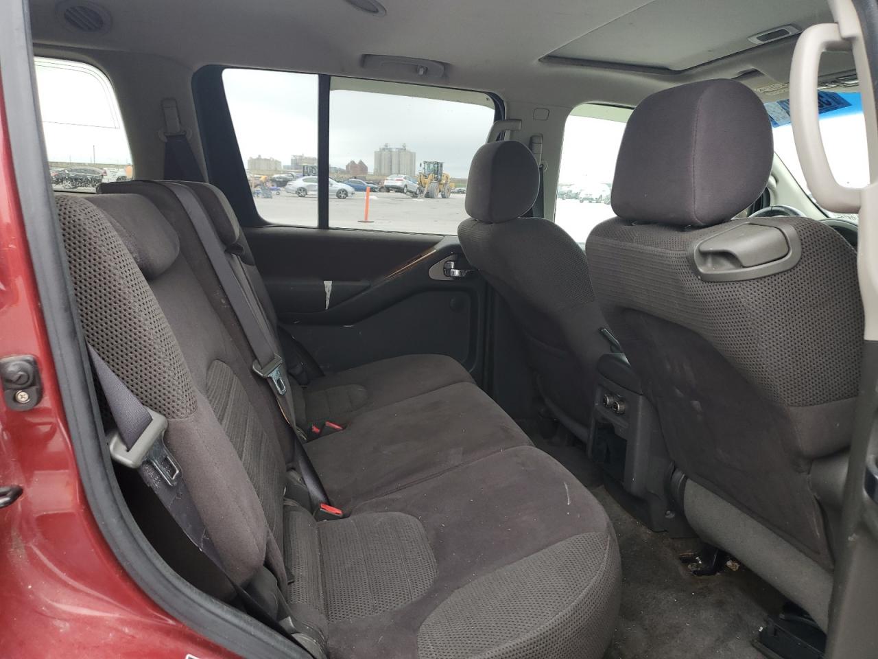 2005 Nissan Pathfinder Le VIN: 5N1AR18U45C732057 Lot: 53700425