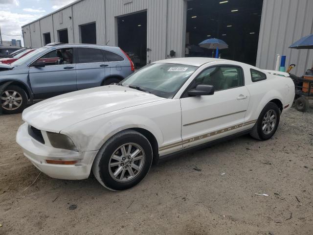 2005 Ford Mustang 