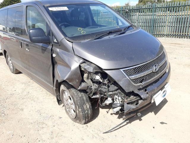 2012 HYUNDAI I800 STYLE
