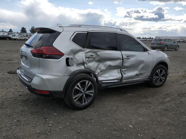  NISSAN ROGUE 2018 Srebrny