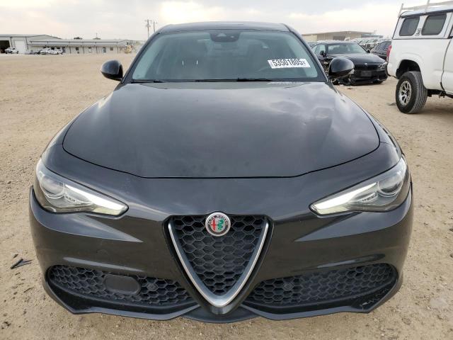  ALFA ROMEO GIULIA 2018 Чорний