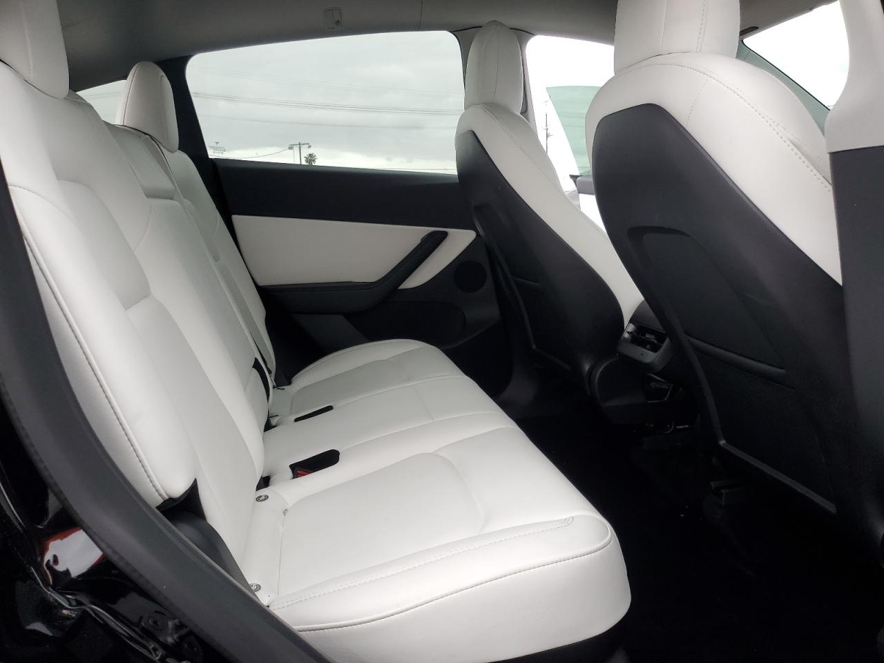 2022 Tesla Model Y VIN: 7SAYGDEF7NF318647 Lot: 53822465