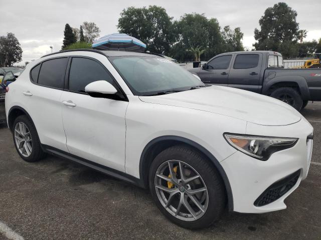 ALFA ROMEO STELVIO 2018 Biały