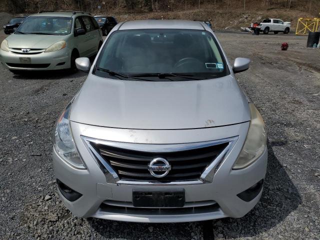 Sedans NISSAN VERSA 2016 Silver