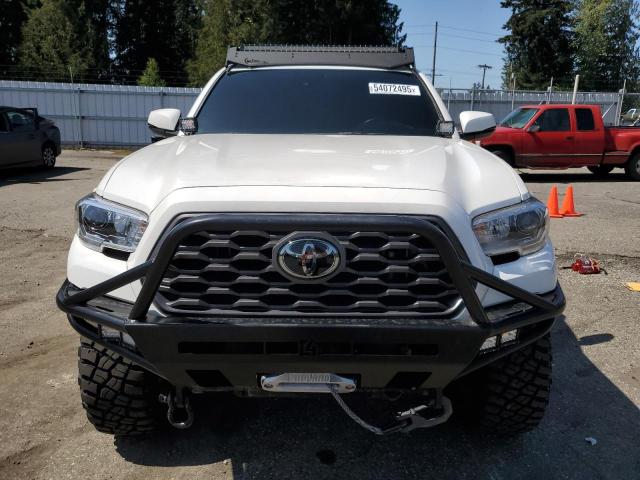  TOYOTA TACOMA 2022 Biały