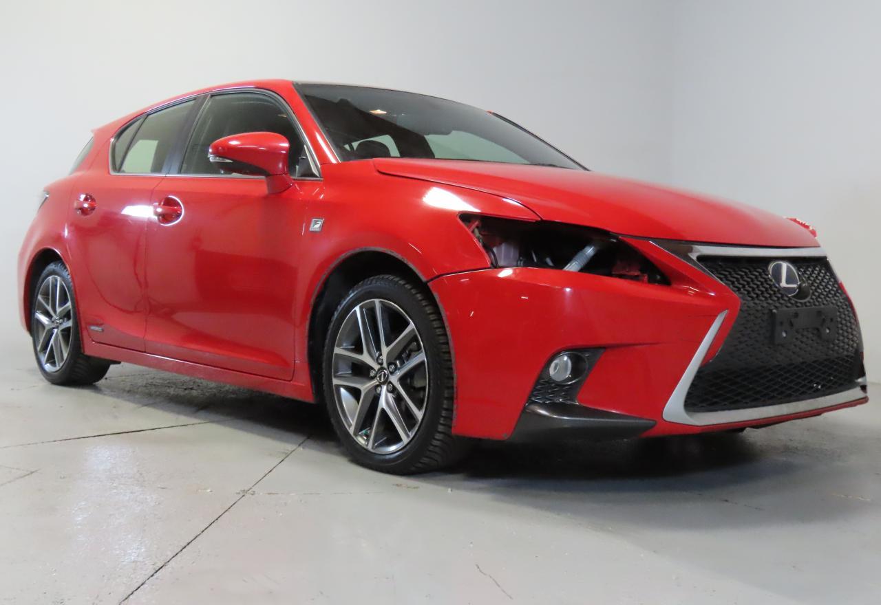 2015 Lexus Ct 200 продається в Wilmington, CA - All Over