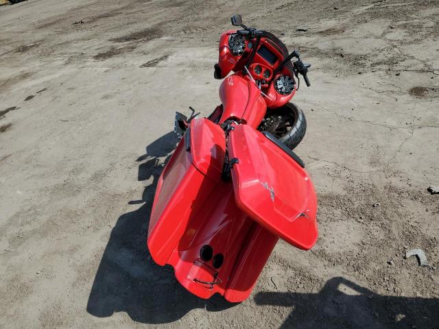  HARLEY-DAVIDSON FL 2019 Красный