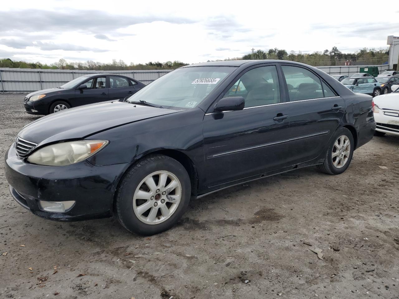 2005 Toyota Camry Le for Sale in Fredericksburg, VA - Front End